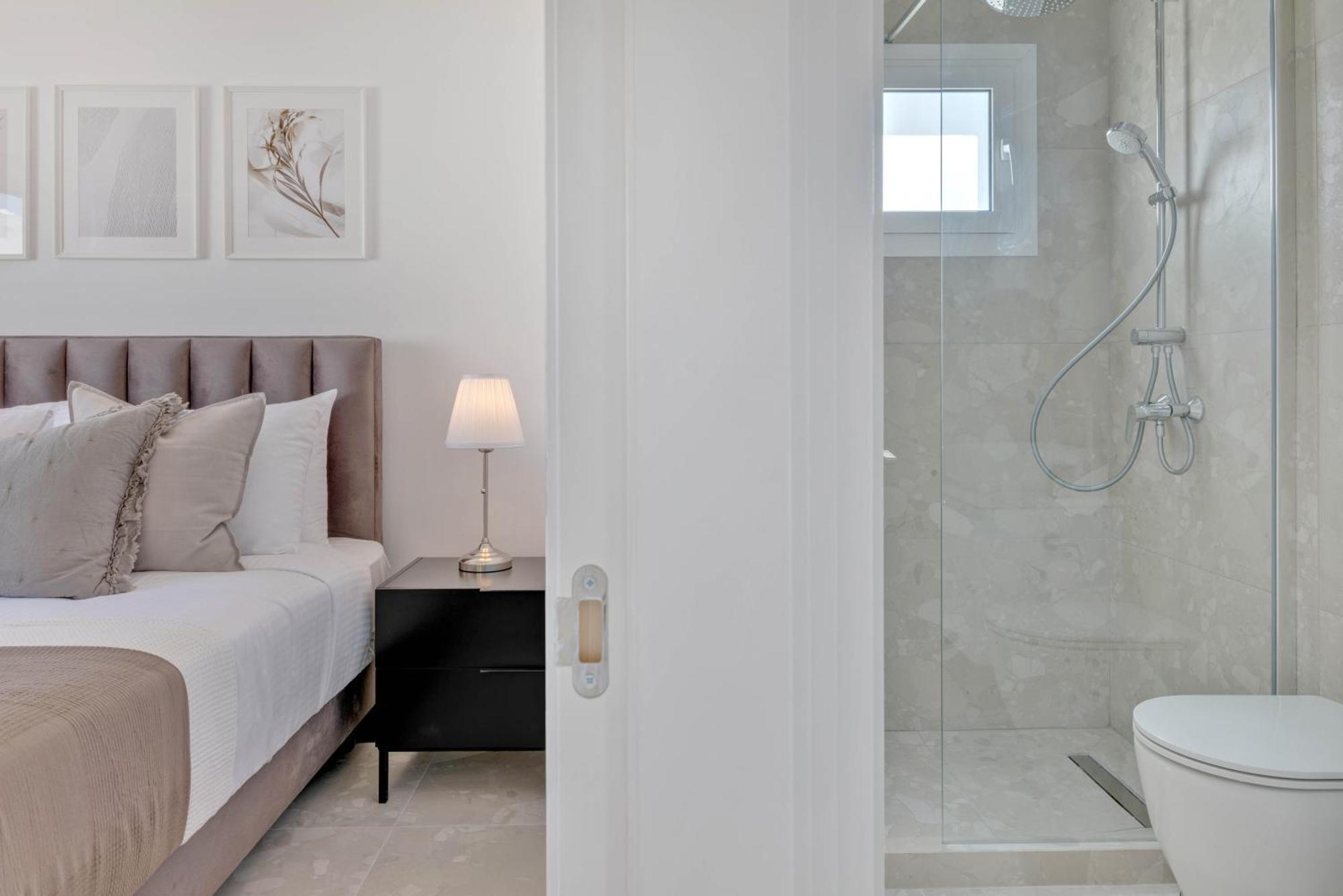 Apartment Phaedrus Living: Seaview Luxury Flat Limnaria 150